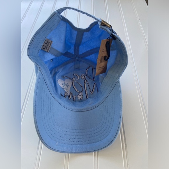BNWT “DOG MOM” embroidered baseball cap - Picture 3 of 9